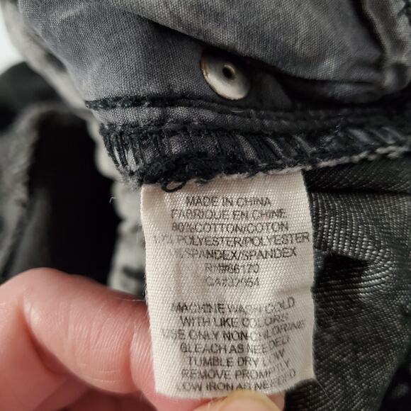 BDG Women's 26 Urban Outfitters Distressed High Rise Dark Gray Cutoff Shorts - Picture 5 of 5